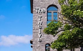 The Twelve Hotel Barna  Exterior photo