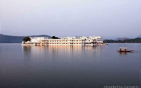 Taj Lake Palace Udaipur Hotel Room photo