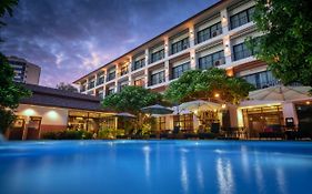 The Pannarai Hotel Udon Thani Exterior photo