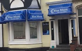 The Blue Moon Bed & Breakfast Blackpool Exterior photo