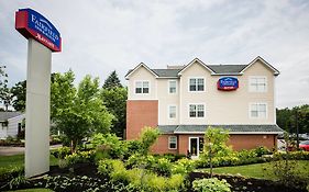 Fairfield Inn & Suites By Marriott Portsmouth Exeter Exterior photo