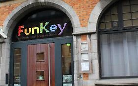 Funkey Hotel Brussels Exterior photo