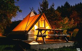 Camping Le Canada-Insolite Chiny Exterior photo