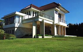 Villa Sophia Cimacan Puncak Exterior photo