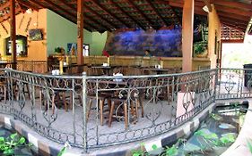 Blue River Resort & Hot Springs Rincon de la Vieja Restaurant photo