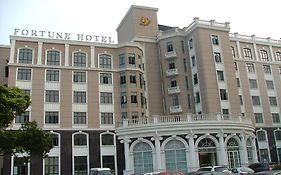 Fortune Hotel Shanghai Exterior photo