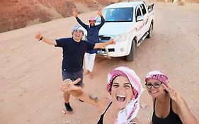 Family Of Desert Camp Hotel Wadi Rum Exterior photo
