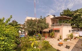 Agoo Hostel (Adults Only) Accra Exterior photo