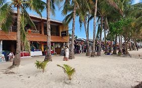 Bamboo Beach Resort Bar And Restaurant Boracay Island Exterior photo