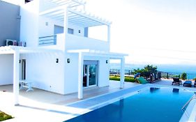 Luxury Villa With Amazing View, Cesme Exterior photo