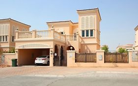 Piks Key Jvc District16 Vibrant 2Br Villa Wt Greengarden Dubai Exterior photo