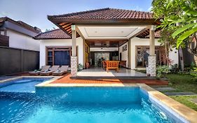 Gracia Bali Villas & Apartment Seminyak  Exterior photo