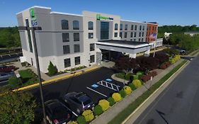 Holiday Inn Express Quantico - Stafford Exterior photo