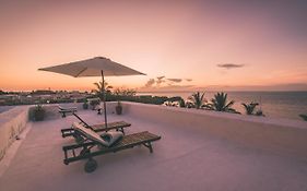 Terraco Das Quitandas Design Accommodation-Al Ilha de Mocambique Exterior photo