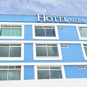 Hotel Niza Zona Piel Leon Exterior photo