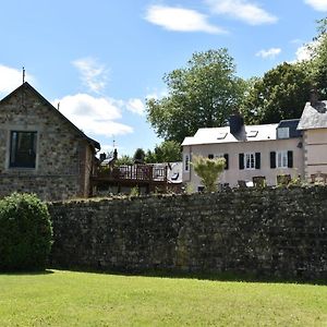Gites In Le Neufbourg -Mortain Exterior photo