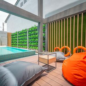 Recenta Style Phuket Town Hotel Exterior photo