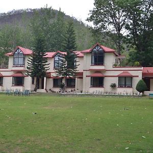 Welcomheritage Tarangi Ramganga Resort, Corbett Marchula Exterior photo