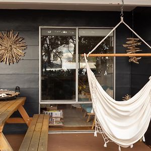 Boho Cottage White Beach Exterior photo