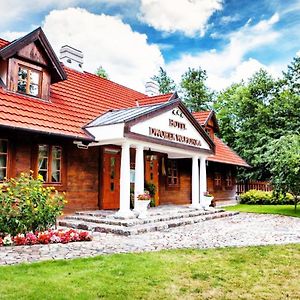 Hotel Dworek Wapionka Gorzno  Exterior photo