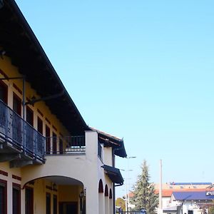 Albergo Vecchio Pavone Borgaro Torinese Exterior photo