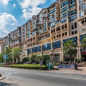 Iu Hotel Guiyang Future Ark Baoli New City Exterior photo