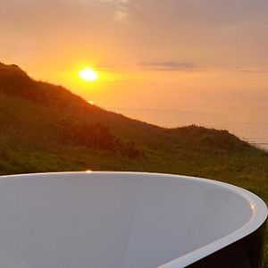 Seaview Retreat -Amazing Ocean Views And Outdoor Bath Villa Waiuku Exterior photo