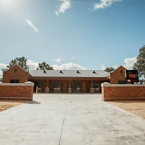 Red Waratah Accommodation Bendigo Exterior photo