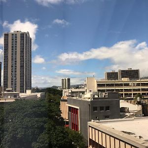 Executive Hotel Suite Downtown Free Parking Honolulu Exterior photo