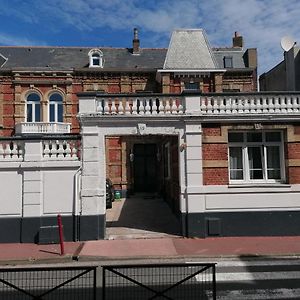 Maison De Ville Calais Exterior photo