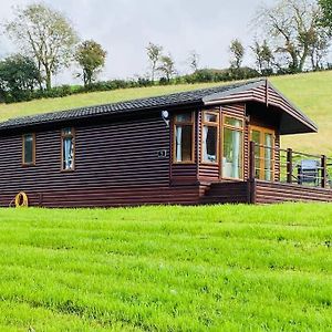 Luxury Farm Cabin In The Heart Of Wales Apartment Cowbridge Exterior photo