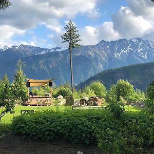 Sweetwater Lane Farm Villa Pemberton Exterior photo