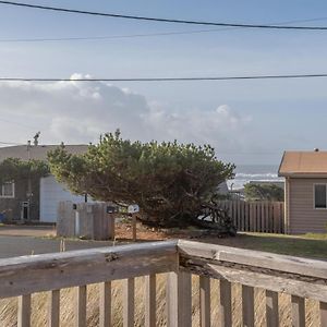 Starboard Cottage Waldport Exterior photo