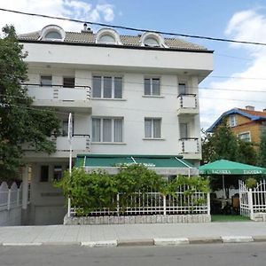 Niko Hotel Samokov Exterior photo