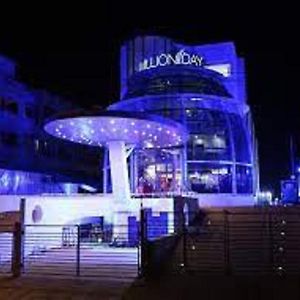 Millionday Inn Mayiladuthurai Exterior photo