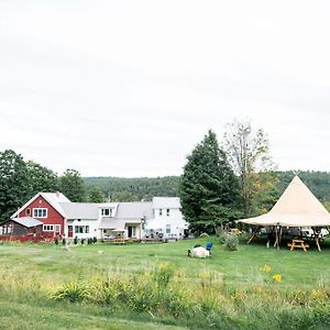 Craftsbury Farmhouse Hotel Exterior photo