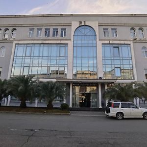Hotel Aleksandria Sukhumi Exterior photo