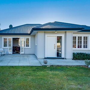 Gem On Gillean - Havelock North Holiday Home Exterior photo