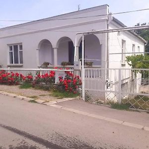 House In The Nature Gurjaani Exterior photo