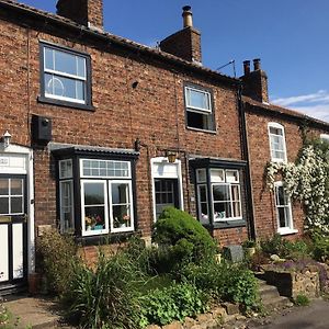 Cosy Lincs Wolds Cottage In Picturesque Tealby Exterior photo