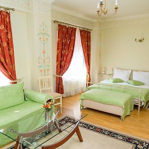 Villa Tamara Bucharest Room photo