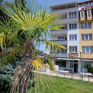 Family Hotel Ambrozia Sandanski Exterior photo