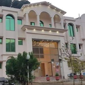 Hotel Pine View & Restaurant Balakot Exterior photo