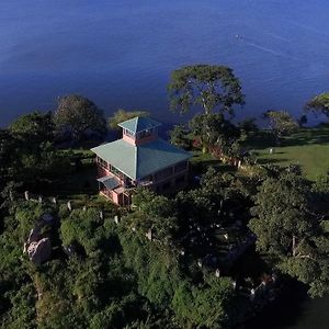 Avocado Bay Private Retreat Guest House Entebbe Exterior photo