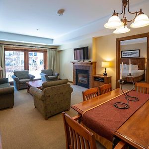 One Bedroom Condo With Large Balcony Over Mountaineer Square Condo Crested Butte Exterior photo