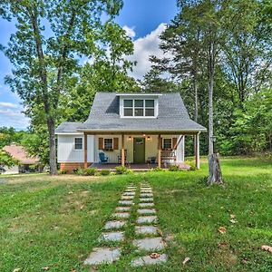 Peaceful Virginia Cabin - Fish, Tube, Boat, Etc! Villa Edinburg Exterior photo