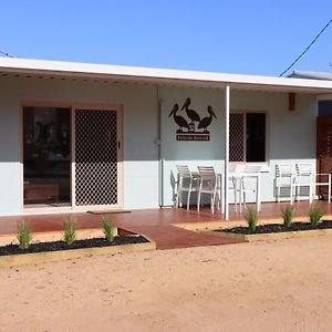 Stay And Relax Barmera Exterior photo