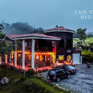 Hotel San Vicente Hideaway Quesada  Exterior photo