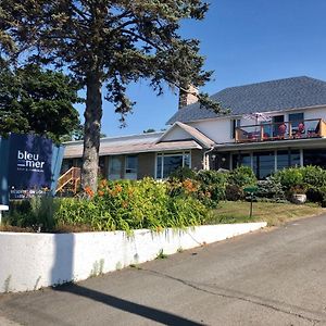 Bleu Mer, Hotel & Residences Carleton-sur-Mer Exterior photo