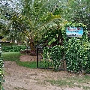 Tamarind Blue Hotel Tangalle Exterior photo